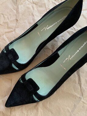 Sigerson Morrison black suede shoes Size 8.5B